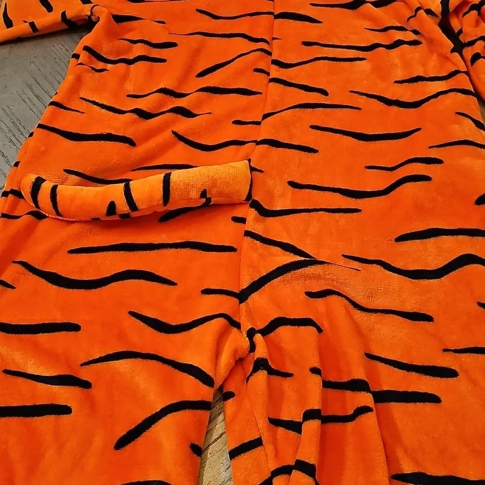 Tiger Onesie Costume XL Unisex - Picture 8 of 14